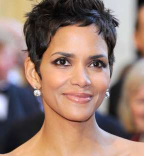 Halle Berry Short Hairstyles Short Hairstyles for Round Faces image