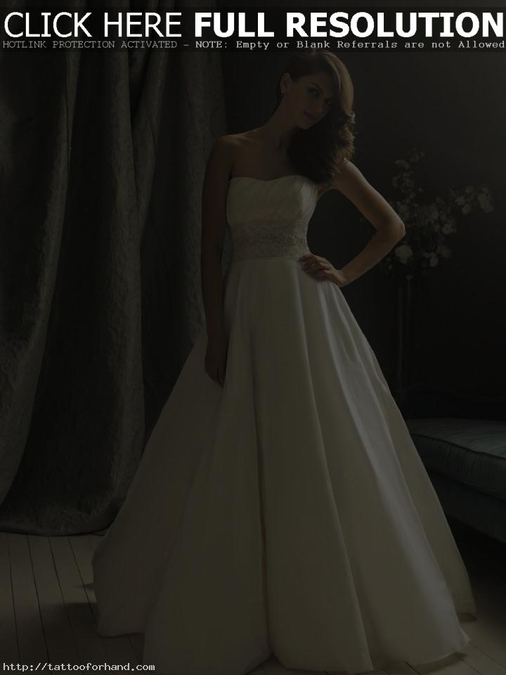 Vintage Empire Wedding Dress