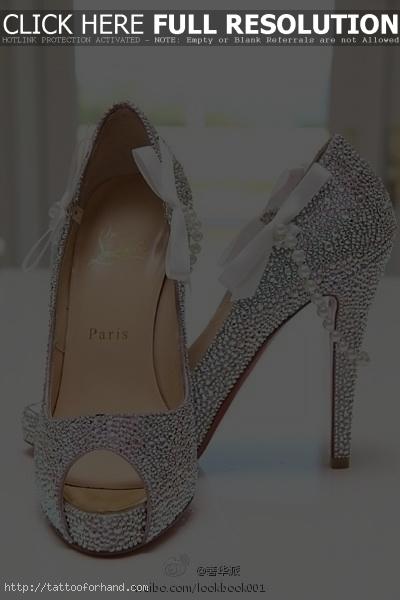 silver shine and sparkly shoes -silver evening shoes