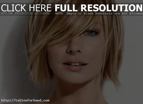 Hairstyle For Big Face Women Hairs tyles with Bangs, Layered Hair for Girls